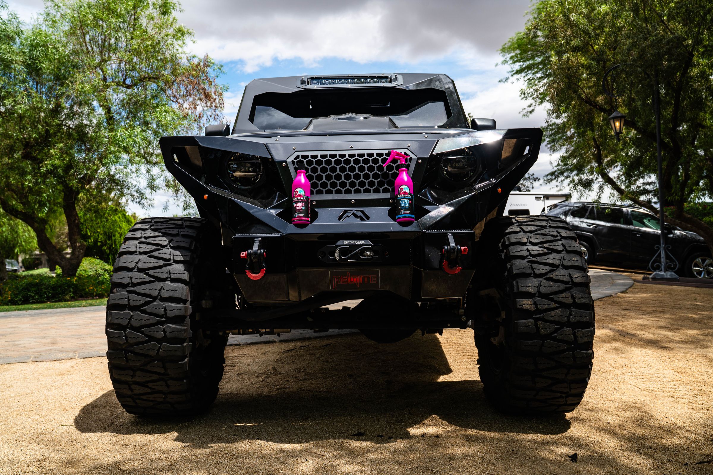 Best UTV Wash Products: What’s Safe for Plastic, Powder Coat, and Polycarbonate