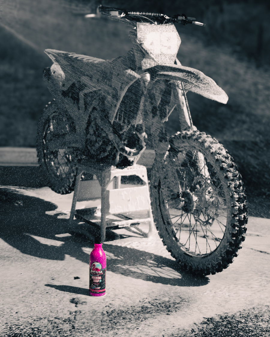 Dirt bike foam wash with Bahama Mega Foaming Soap