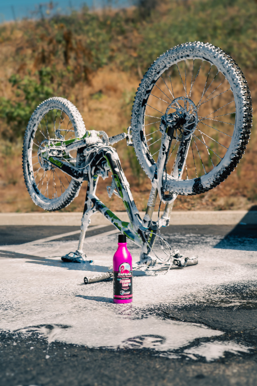 Mountain bike foam wash with Bahama Foaming Soap